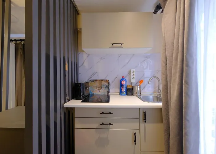 Marine Apartment *